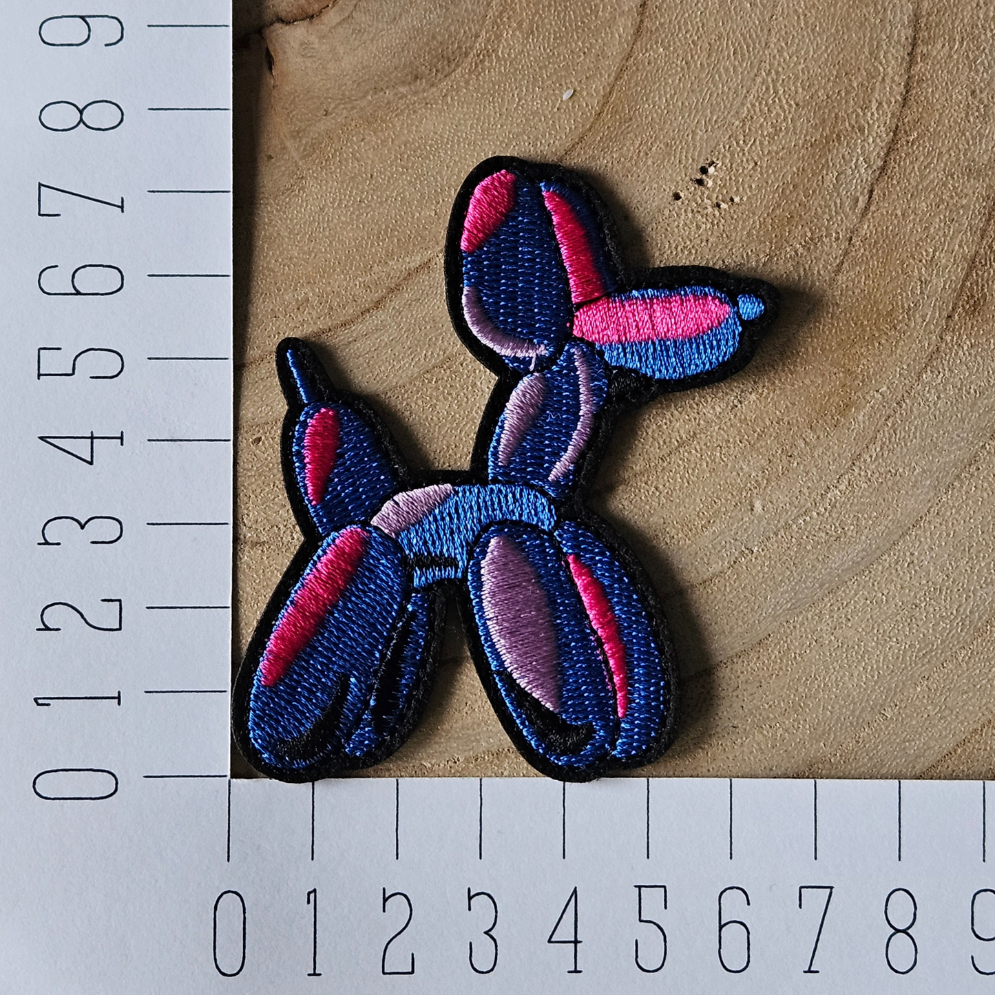 Strijk embleem - Iron on Patch - Ballon hondje paars blauw