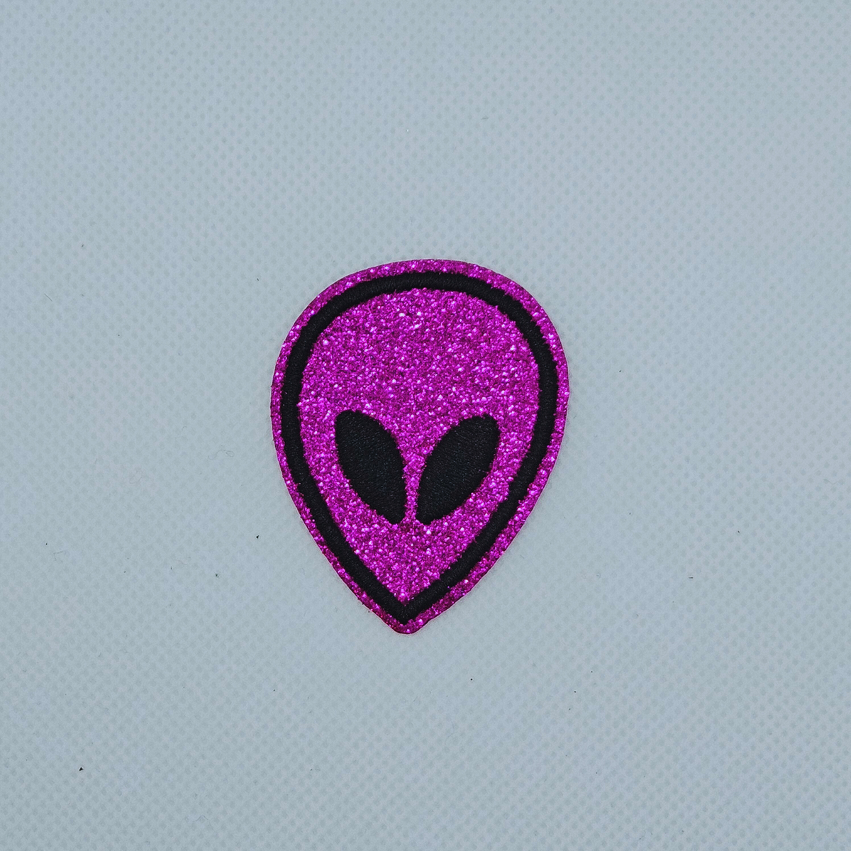 Strijk embleem - Iron on Patch - Paarse alien