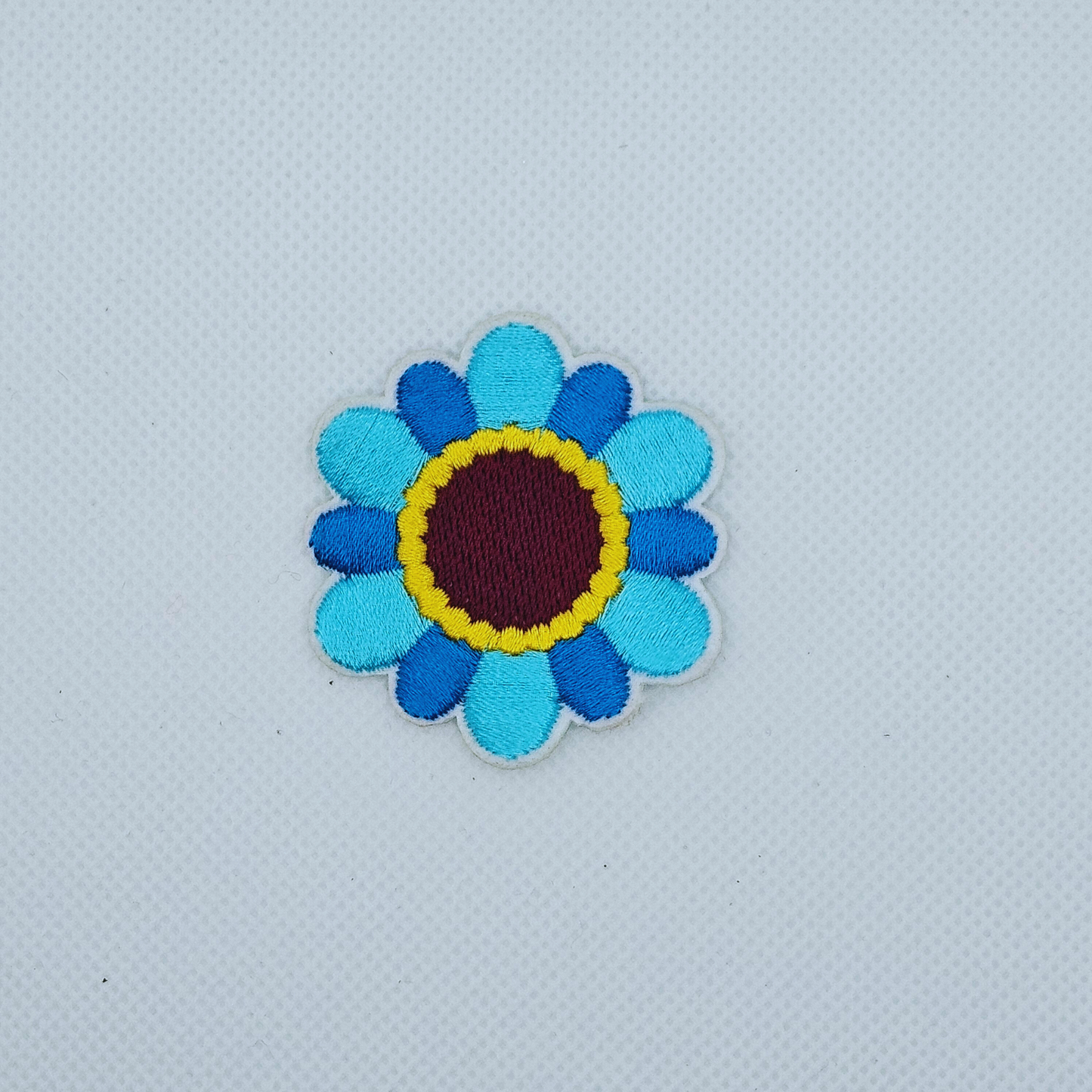 Strijk embleem - Iron on Patch - Blauwe bloem