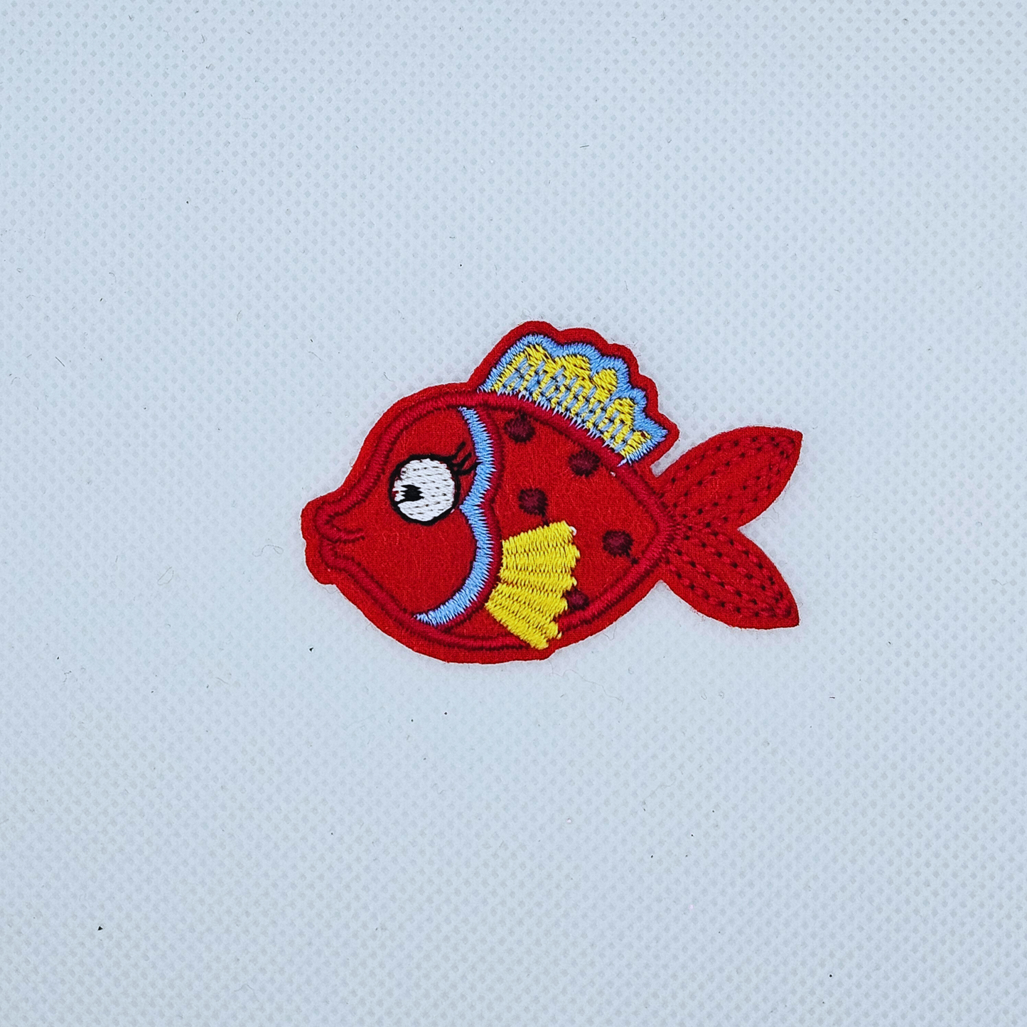 Strijk embleem - Iron on Patch - Vis rood