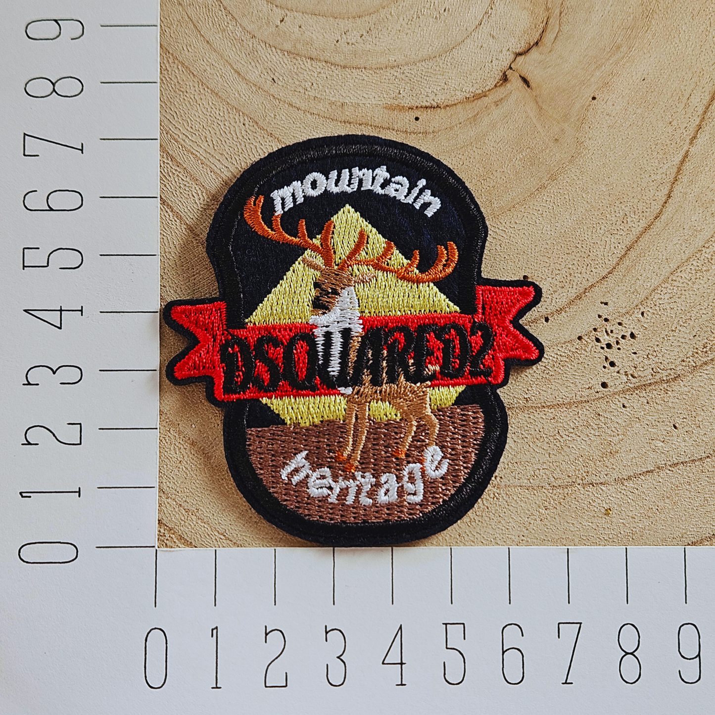 Strijk embleem - Iron on Patch - Hert mountain