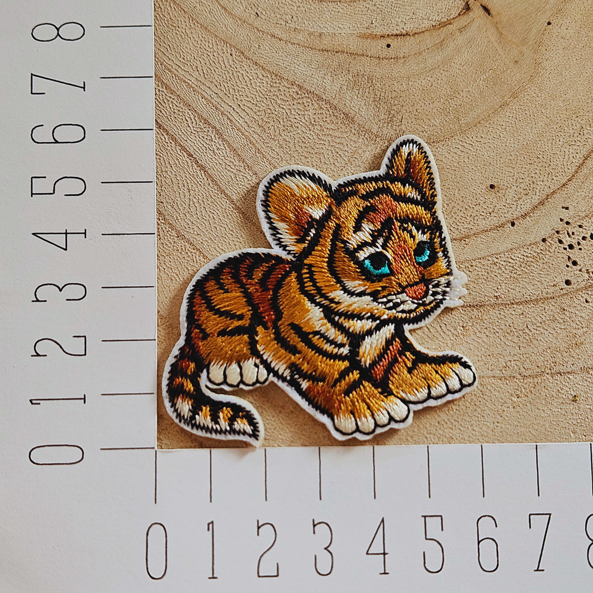 Strijk embleem - Iron on Patch - Tijger welp