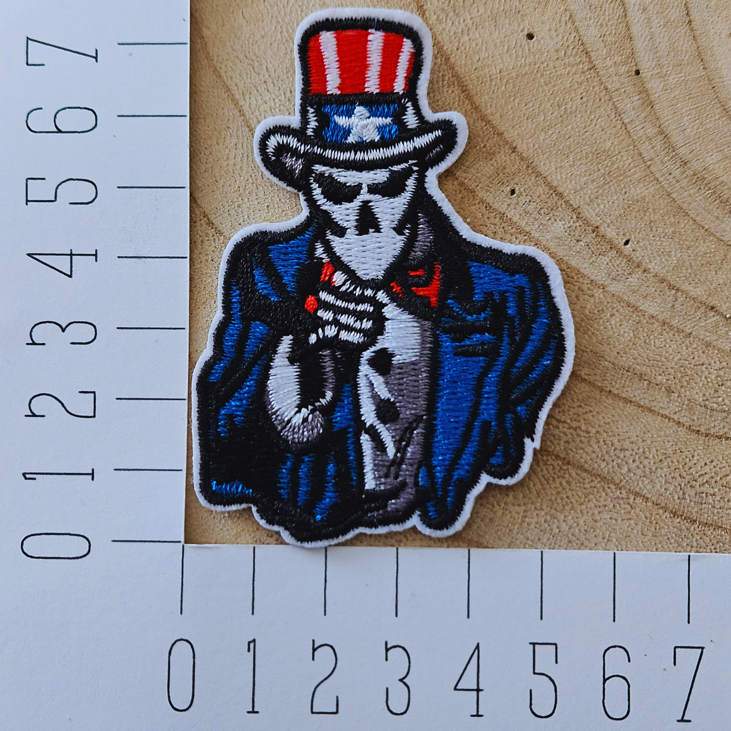 Strijk embleem - Iron on Patch - Skelet in pak