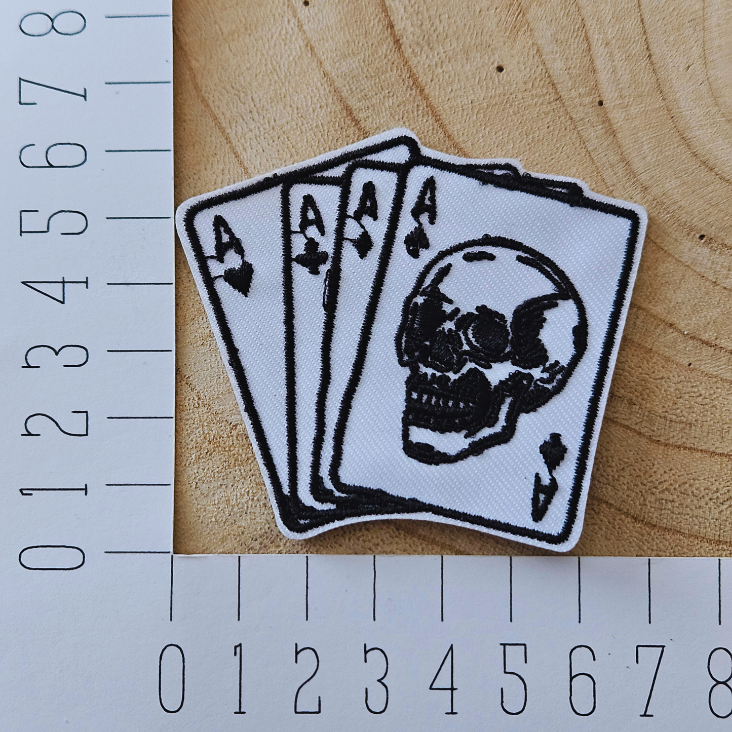 Strijk embleem - Iron on Patch - Schedel kaarten