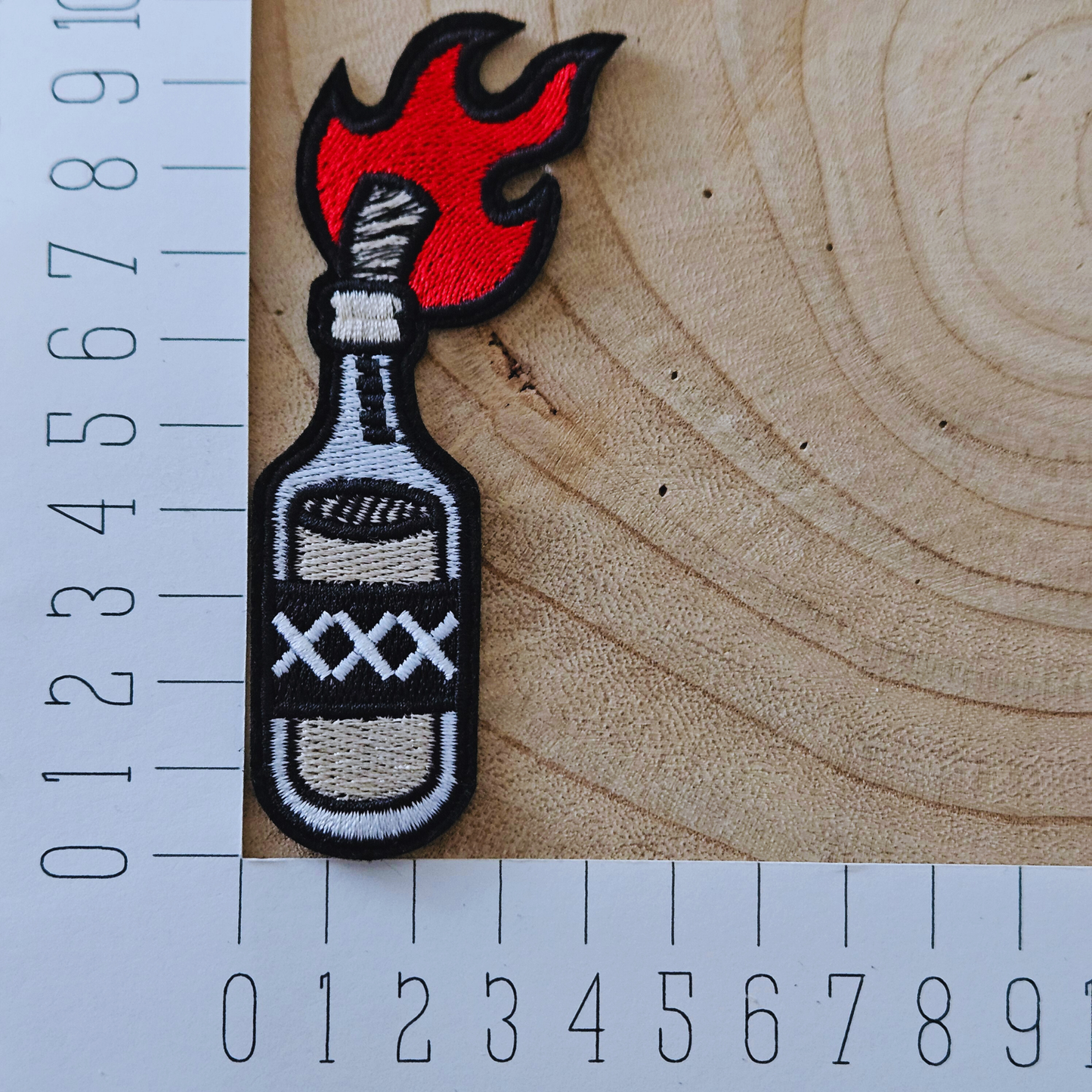 Strijk embleem - Iron on Patch - Fles met vlam
