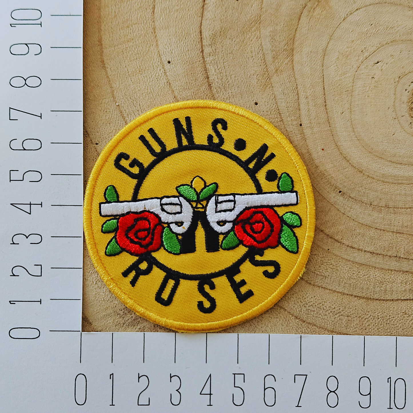 Strijk embleem - Iron on Patch - Pistool en rozen