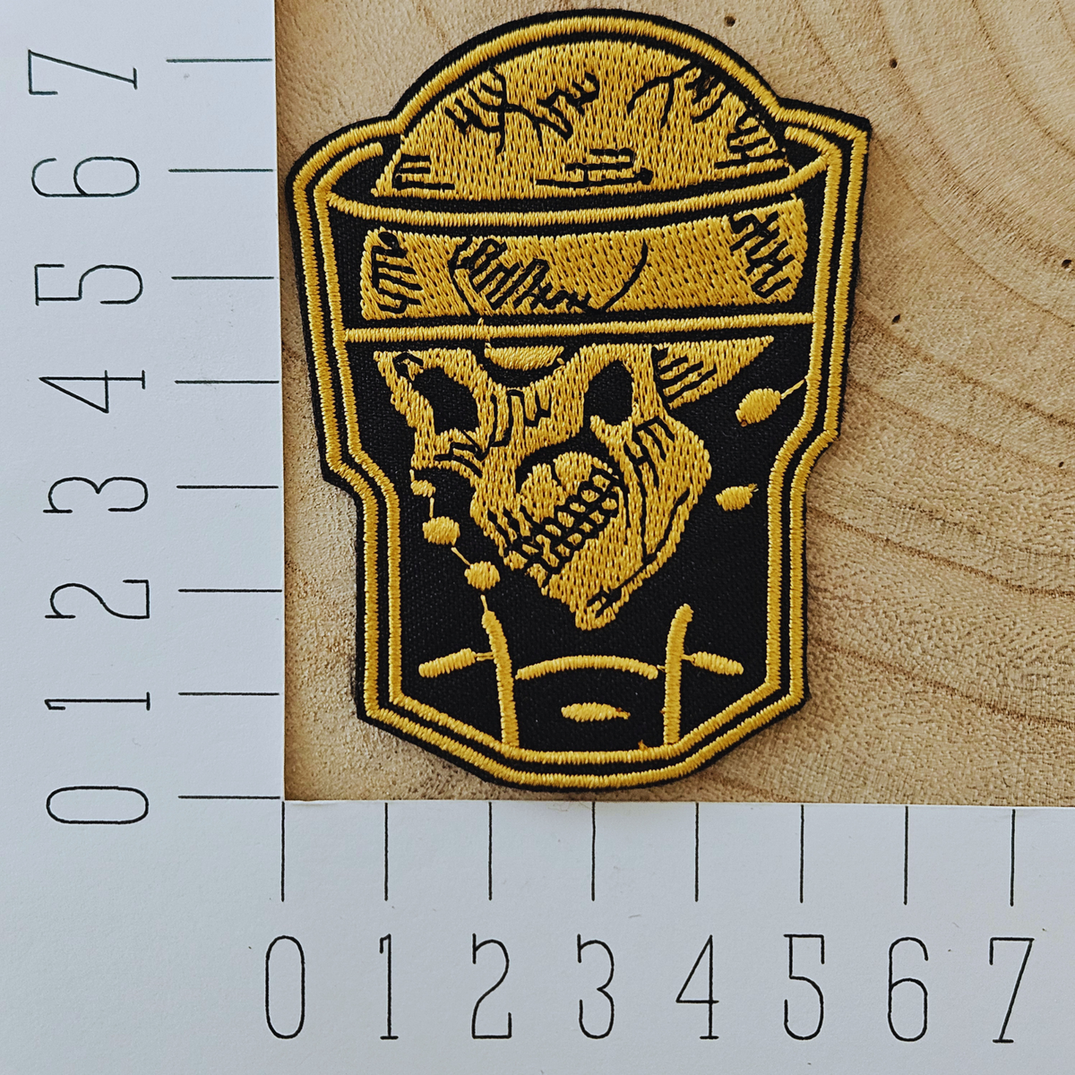 Strijk embleem - Iron on Patch - Schedel in glas