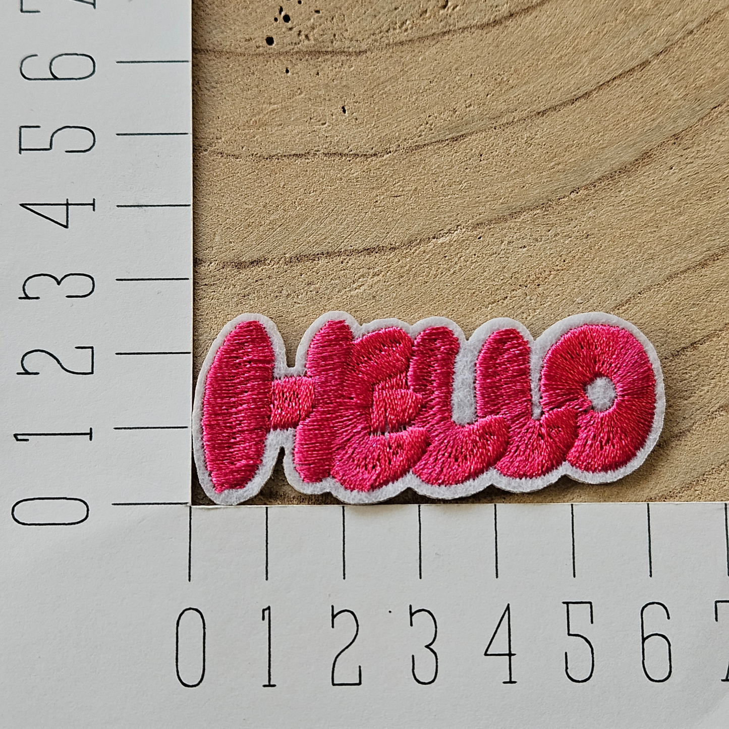 Strijk embleem - Iron on Patch - Roze Hello