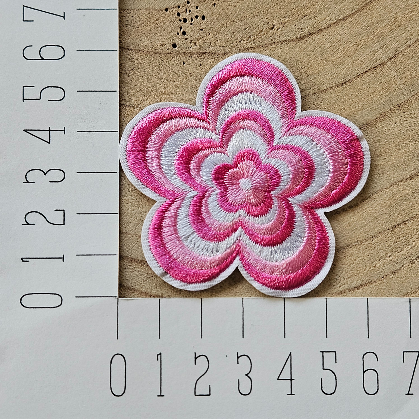 Strijk embleem - Iron on Patch - Roze bloem