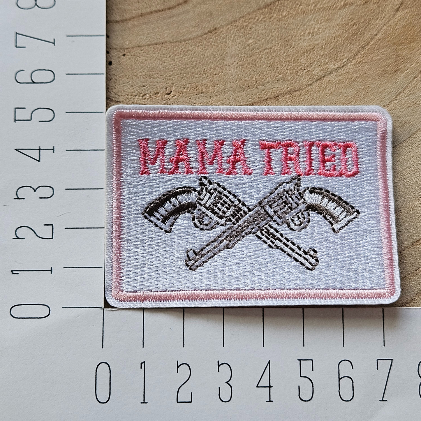 Strijk embleem - Iron on Patch - Roze mama tried pistolen