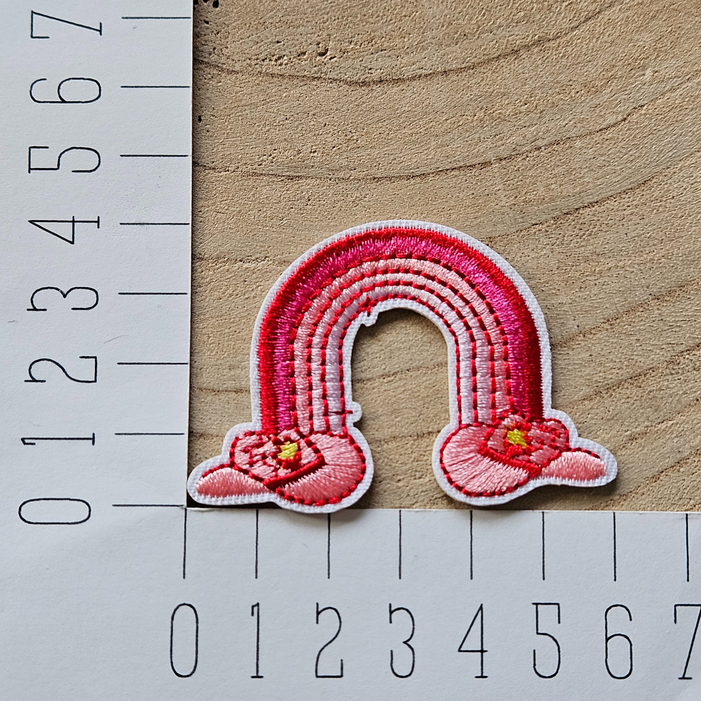 Strijk embleem - Iron on Patch - Roze regenboog