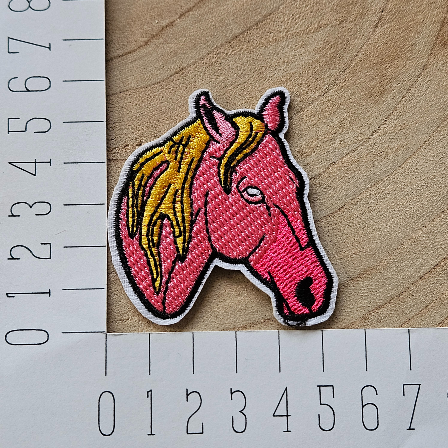Strijk embleem - Iron on Patch - Roze paard