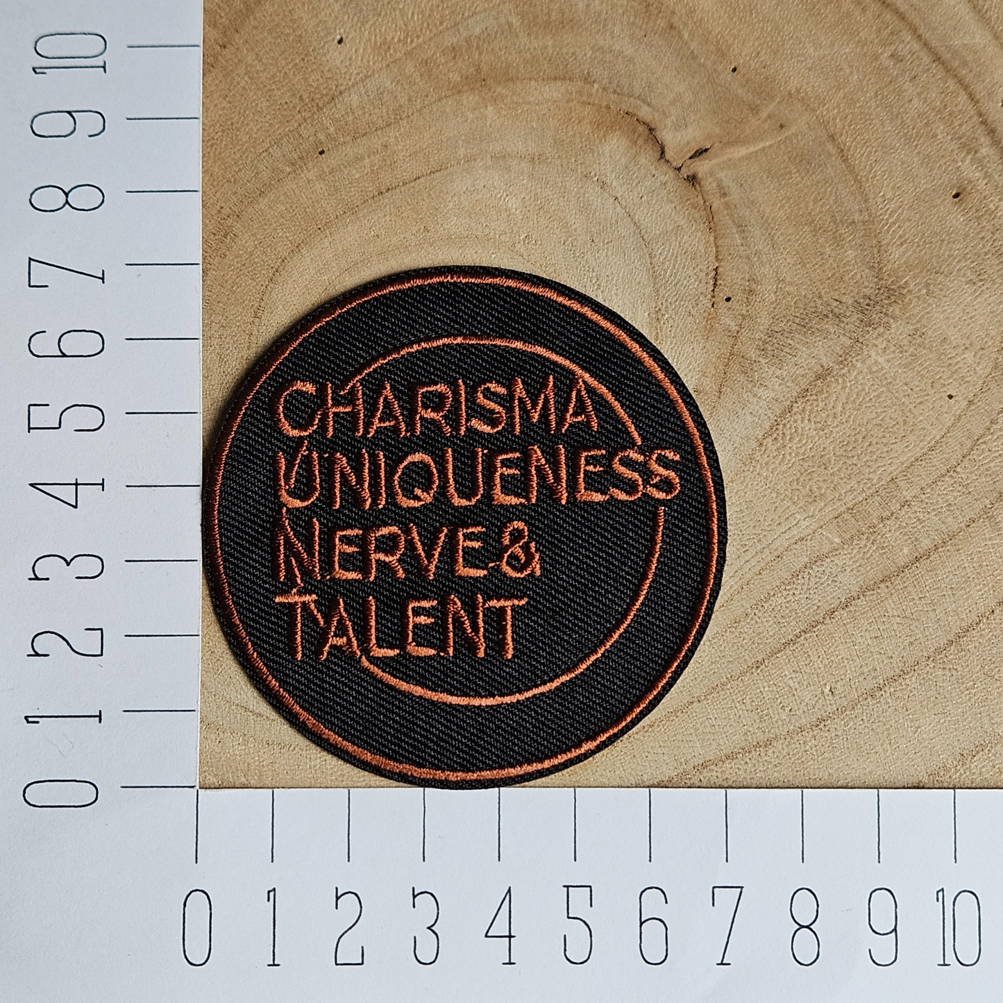 Strijk embleem - Iron on Patch - Charisma, uniqueness nerve & talent
