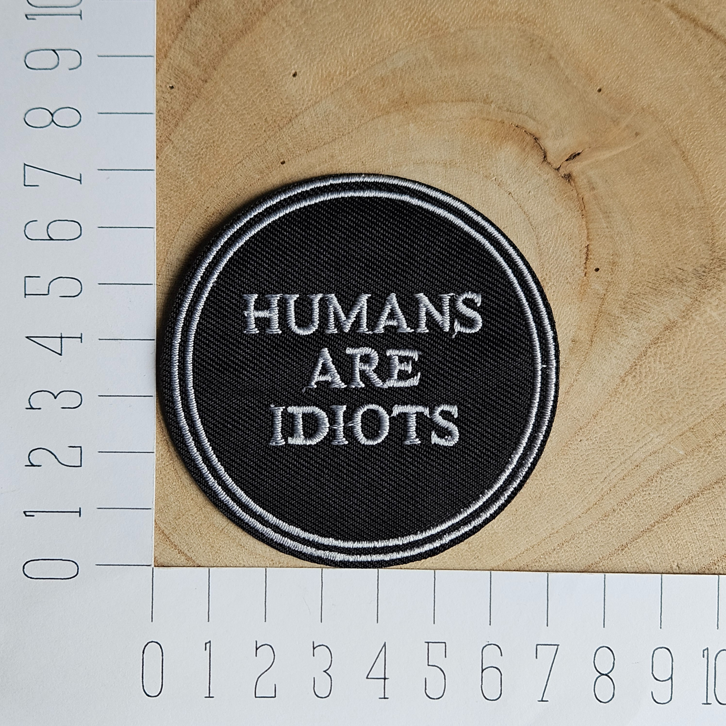 Strijk embleem - Iron on Patch - Humans are idiots