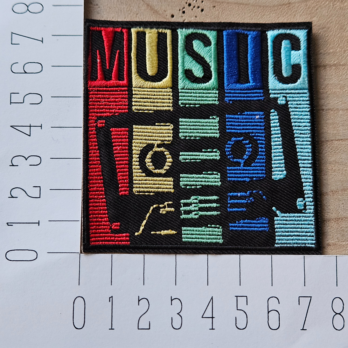 Strijk embleem - Iron on Patch - Music cassettebandje