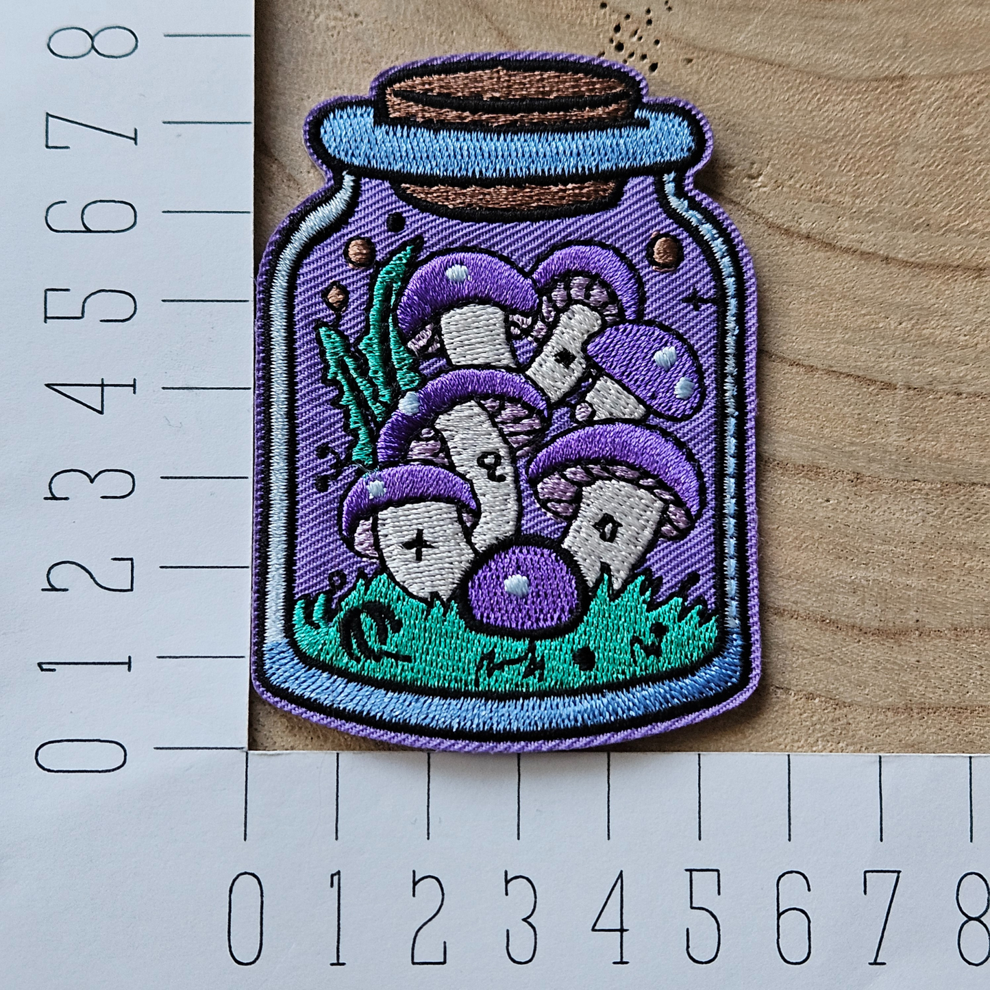 Strijk embleem - Iron on Patch - Potje met paddenstoelen