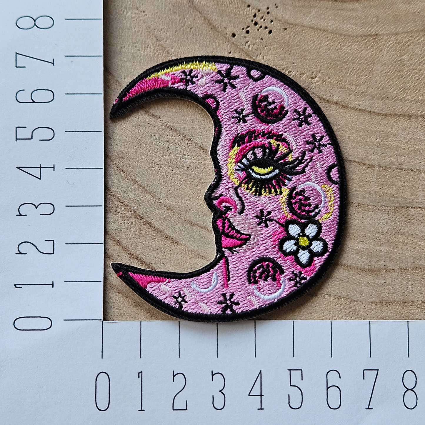 Strijk embleem - Iron on Patch - Roze maan