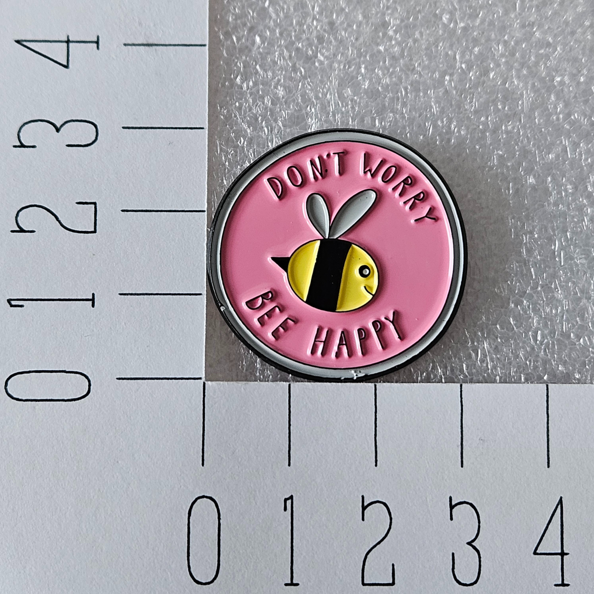Enamel pin - Don't worry bee happy