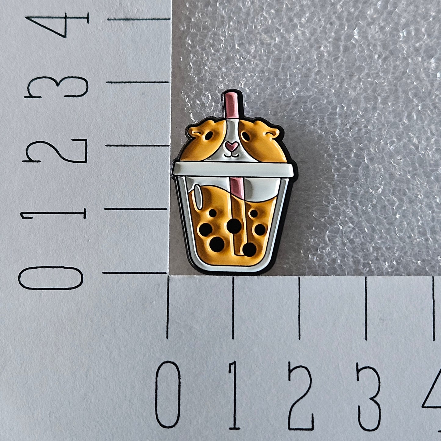 Enamel pin - Cavia drankje - Bubble tea
