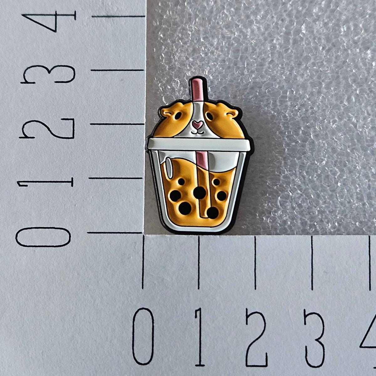 Enamel pin - Cavia drankje - Bubble tea