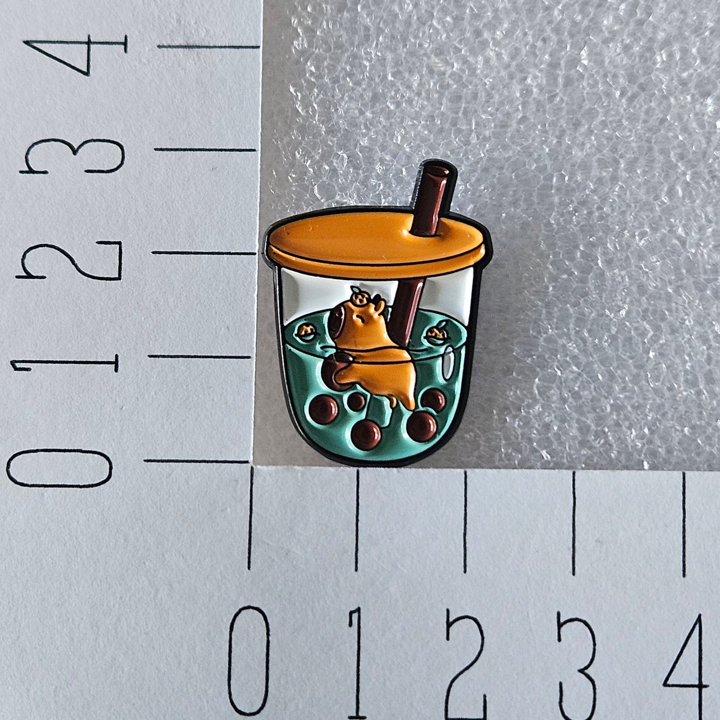 Enamel pin - Capibara drankje - Bubble tea