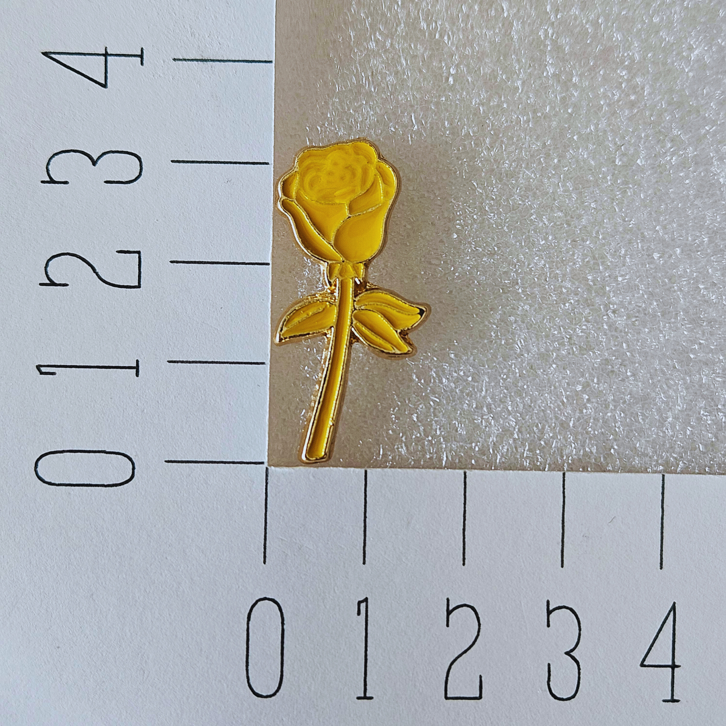 Enamel pin - Gele roos