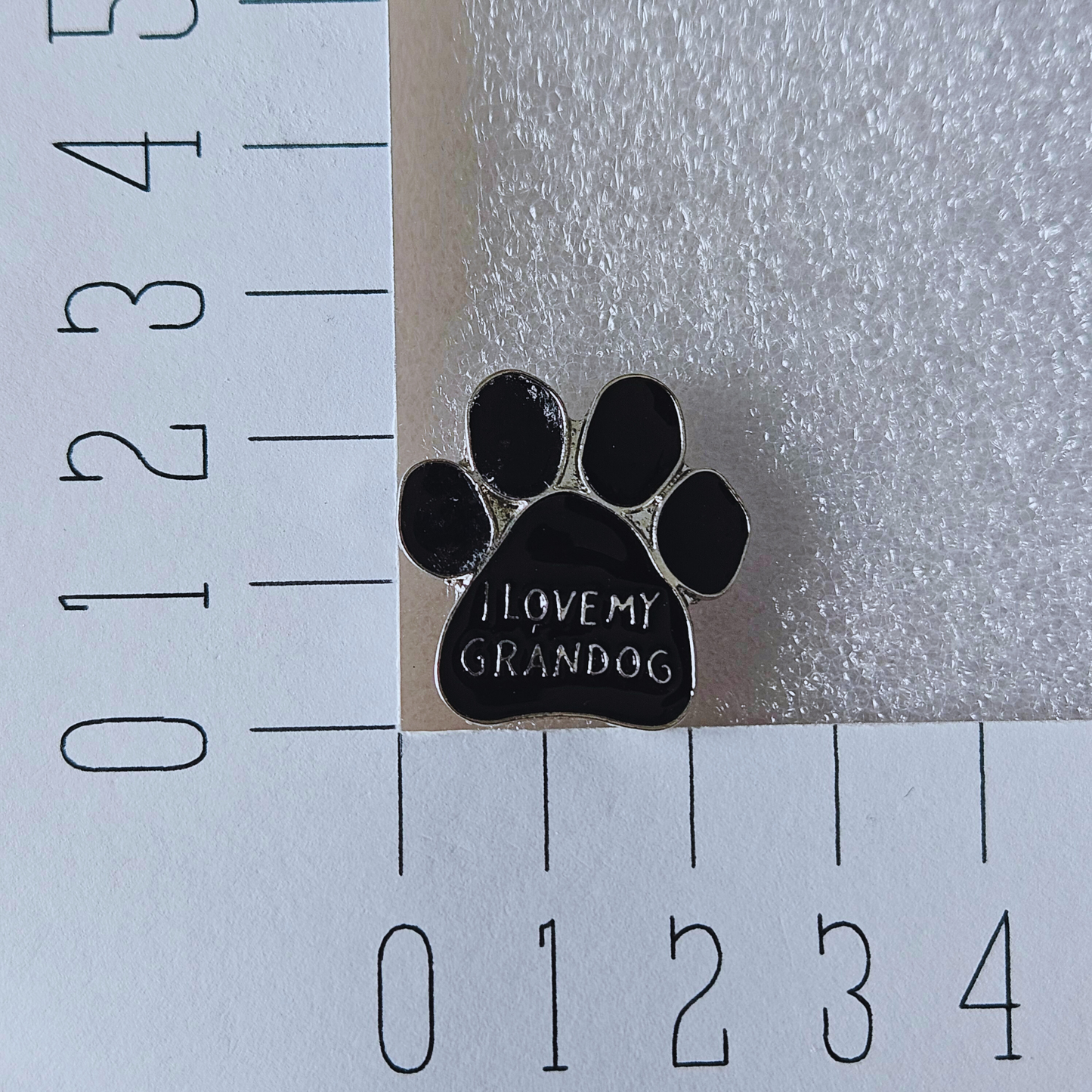 Enamel pin - Hondenpoot - I love my grandog