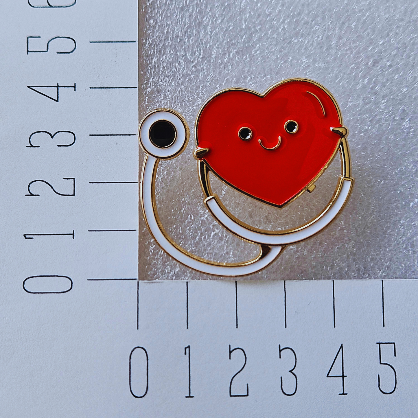 Enamel pin - Stethoscoop hart