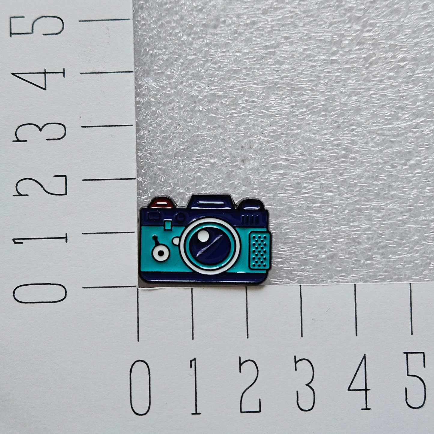 Enamel pin - Camera blauw