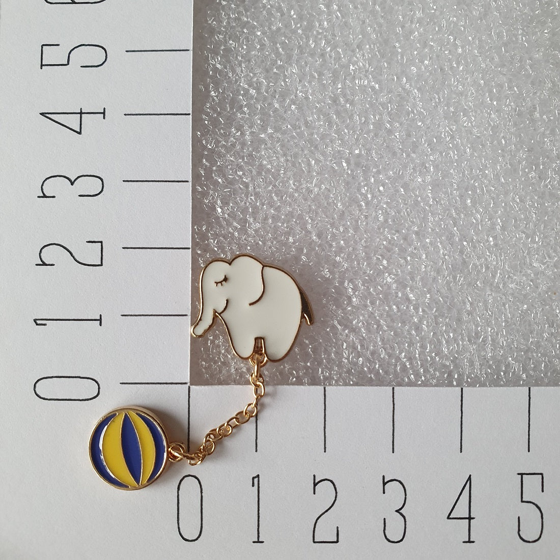 Enamel pin - Circus olifant - Hobby en meer