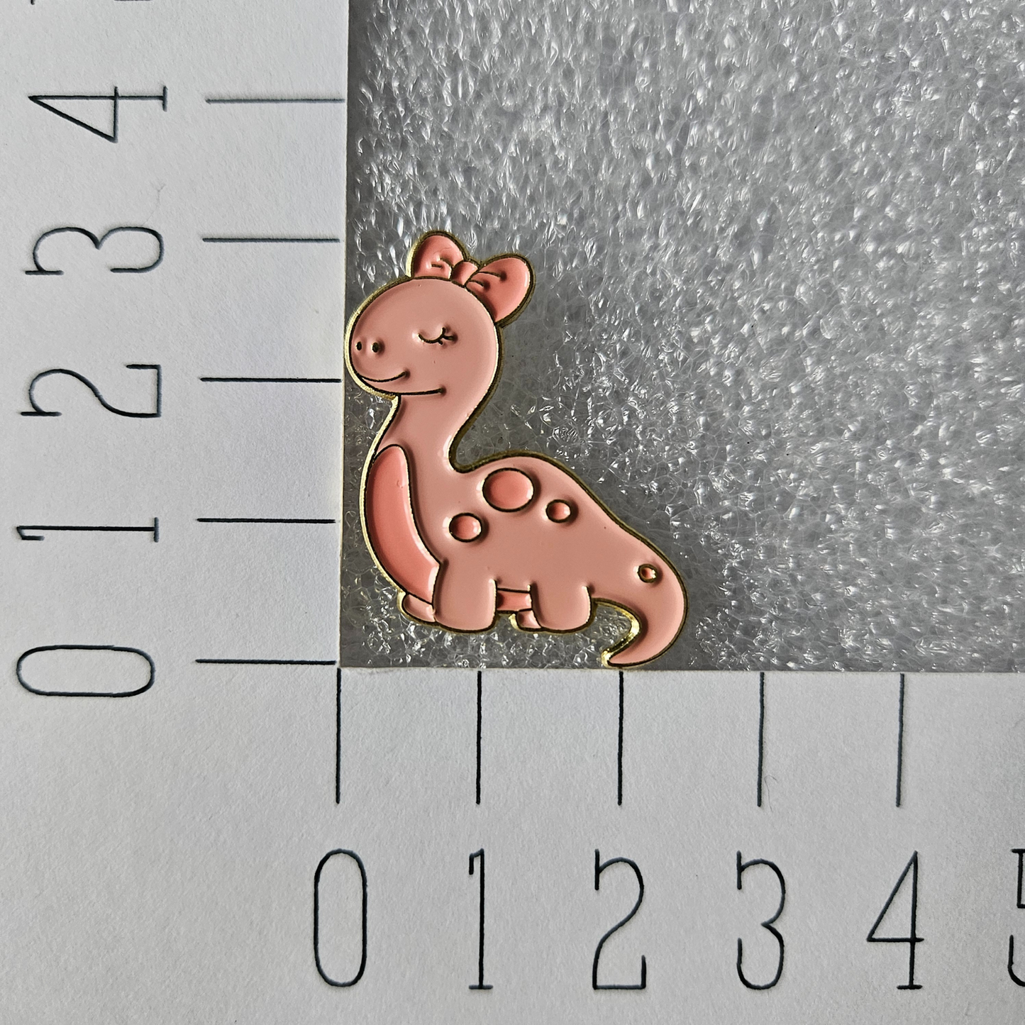 Enamel pin - Dino Brachiosaurus baby - Hobby en meer