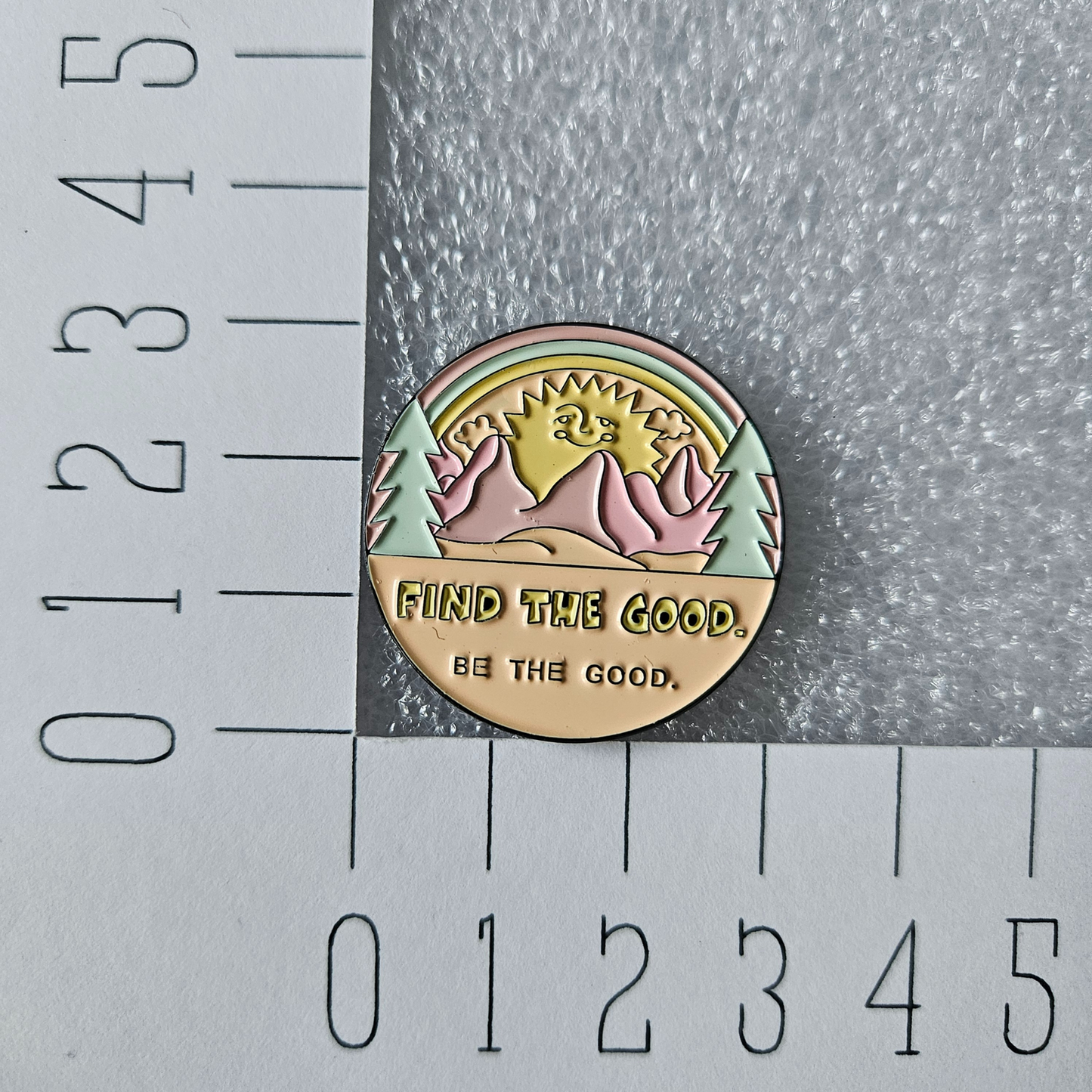 Enamel pin - Find the good be the good - Hobby en meer