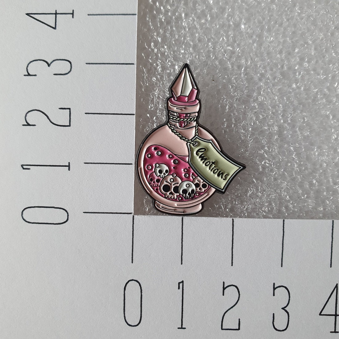 Enamel pin - Flesje - Emotions - Hobby en meer