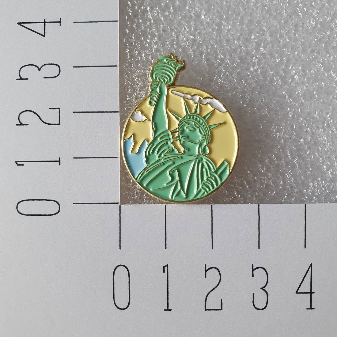 Enamel pin - Gebouw - Vrijheidsbeeld New York - Hobby en meer