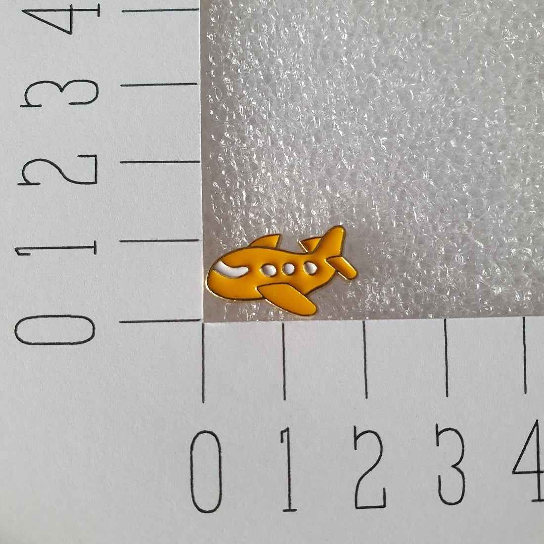Enamel pin - Geel vliegtuig