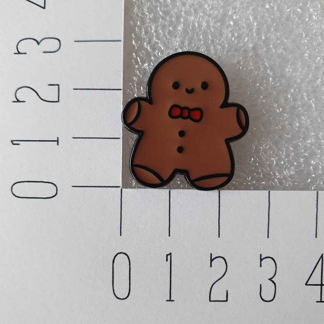 Enamel pin - Gingerbread