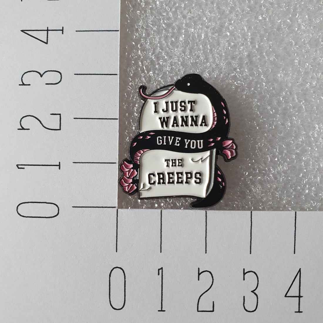 Enamel pin - Grafsteen - I just wanna give you the creeps