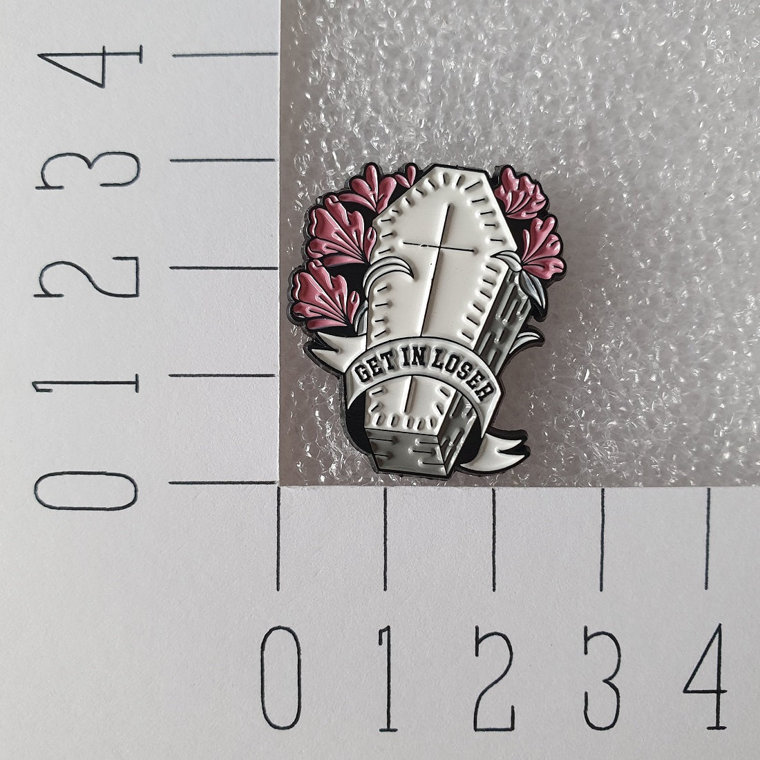 Enamel pin - Kist- Get in loser - Hobby en meer