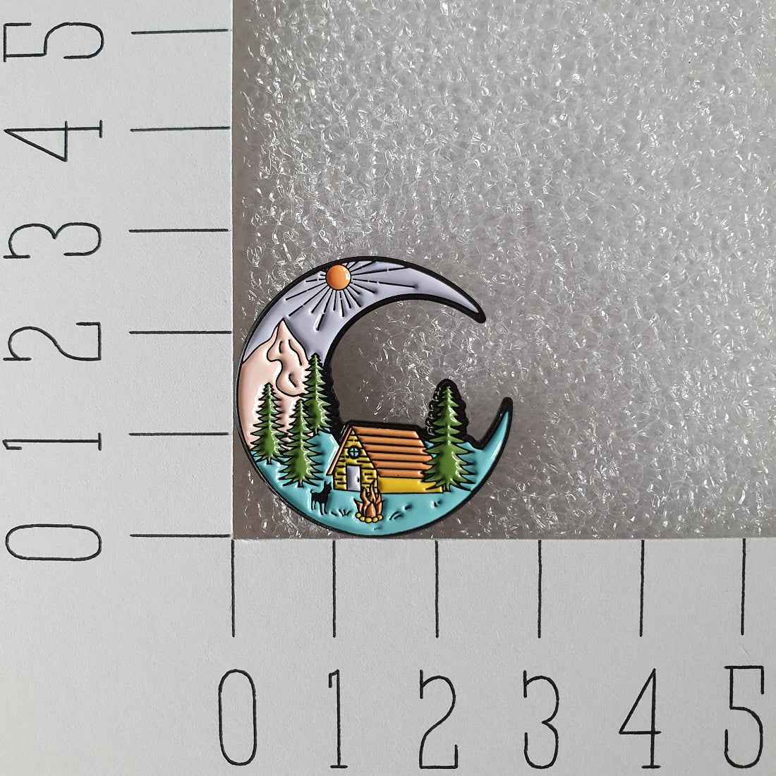 Enamel pin - Maan avontuur
