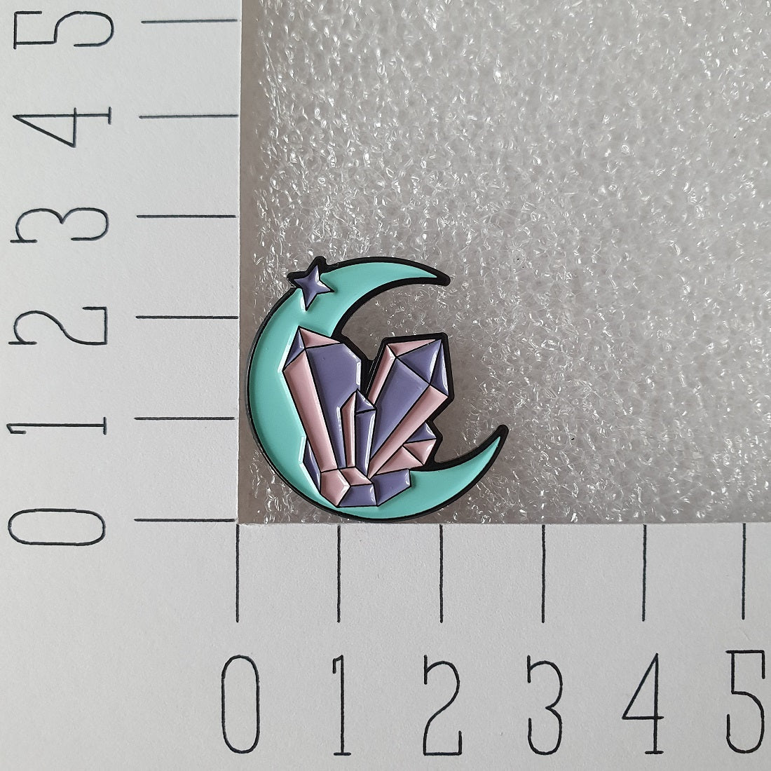 Enamel pin - Maan met edelstenen - Hobby en meer