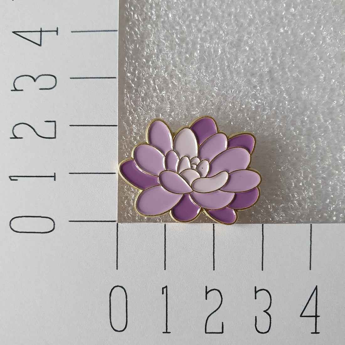 Enamel pin - Paarse bloem