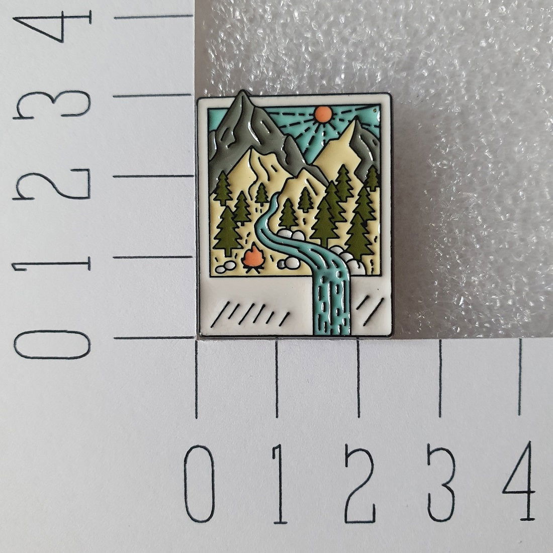 Enamel pin - Polaroid foto bergen - Hobby en meer