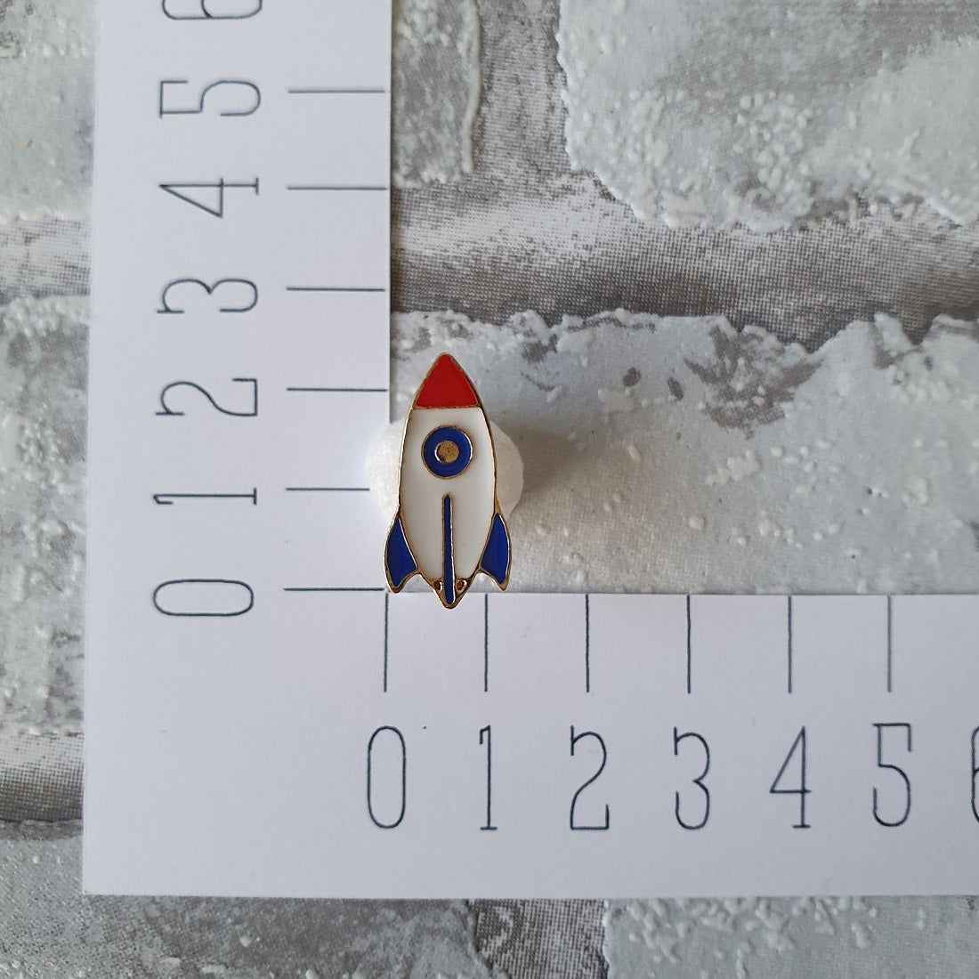 Enamel pin - Raket