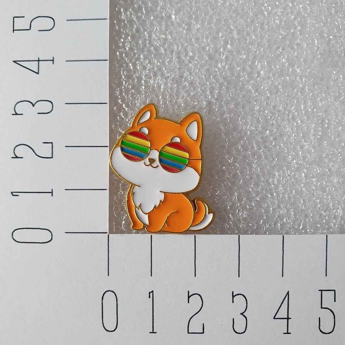 Enamel pin - Regenboog corgi