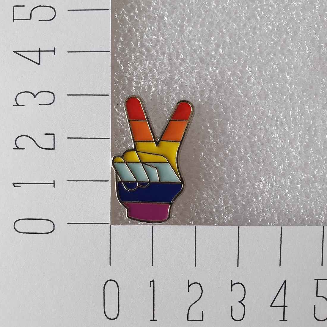 Enamel pin - Regenboog peace