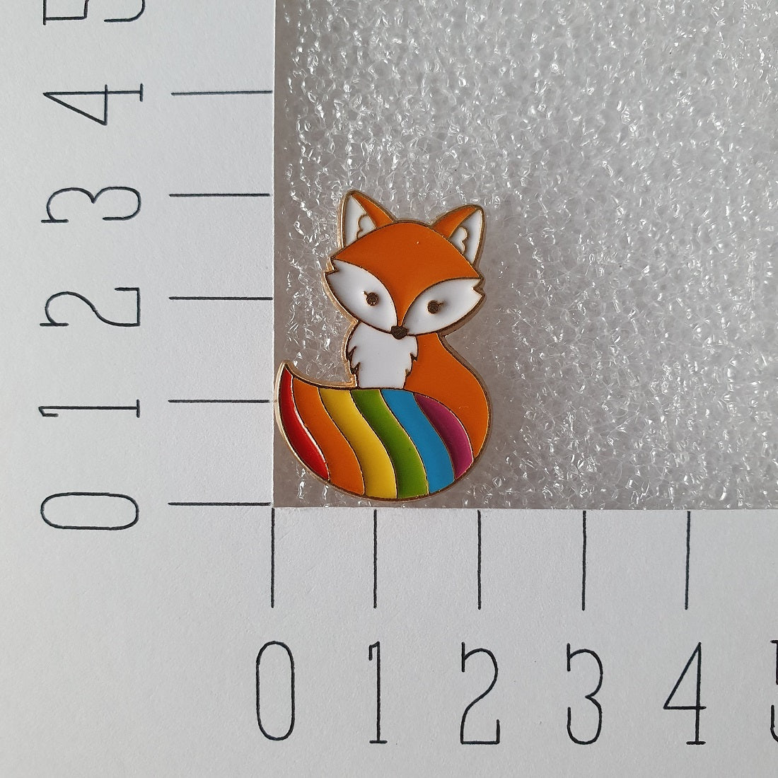 Enamel pin - Regenboog vos - Hobby en meer