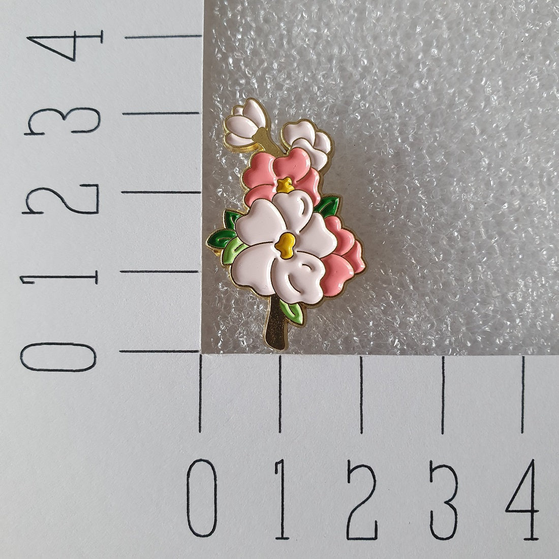 Enamel pin - Roze bloemen - Hobby en meer
