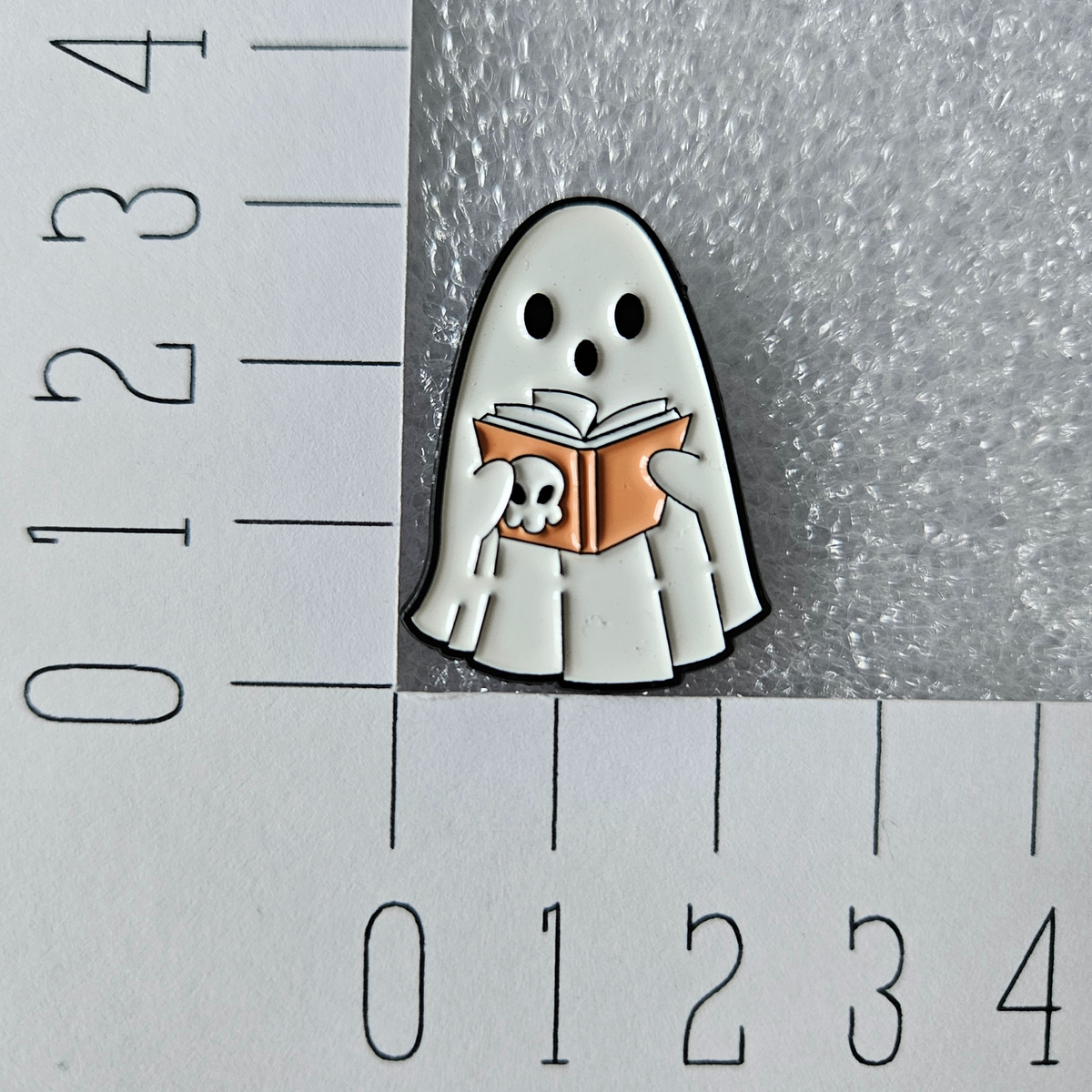 Enamel pin - Spook met boek