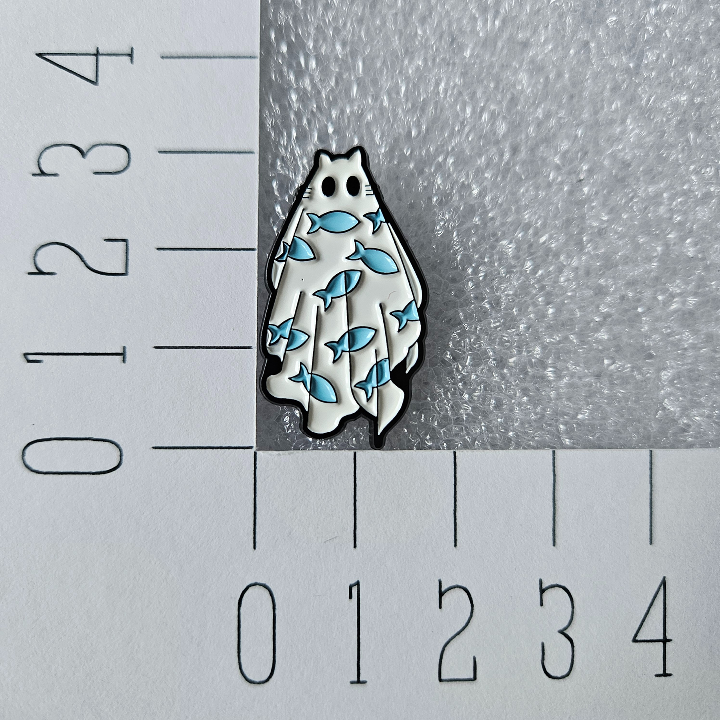 Enamel pin - Spook met vissen - Hobby en meer