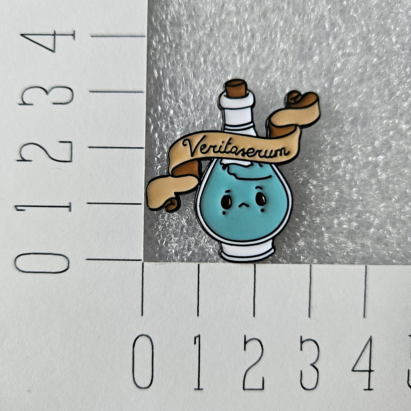 Enamel pin - Waarheidsdrankje - Hobby en meer
